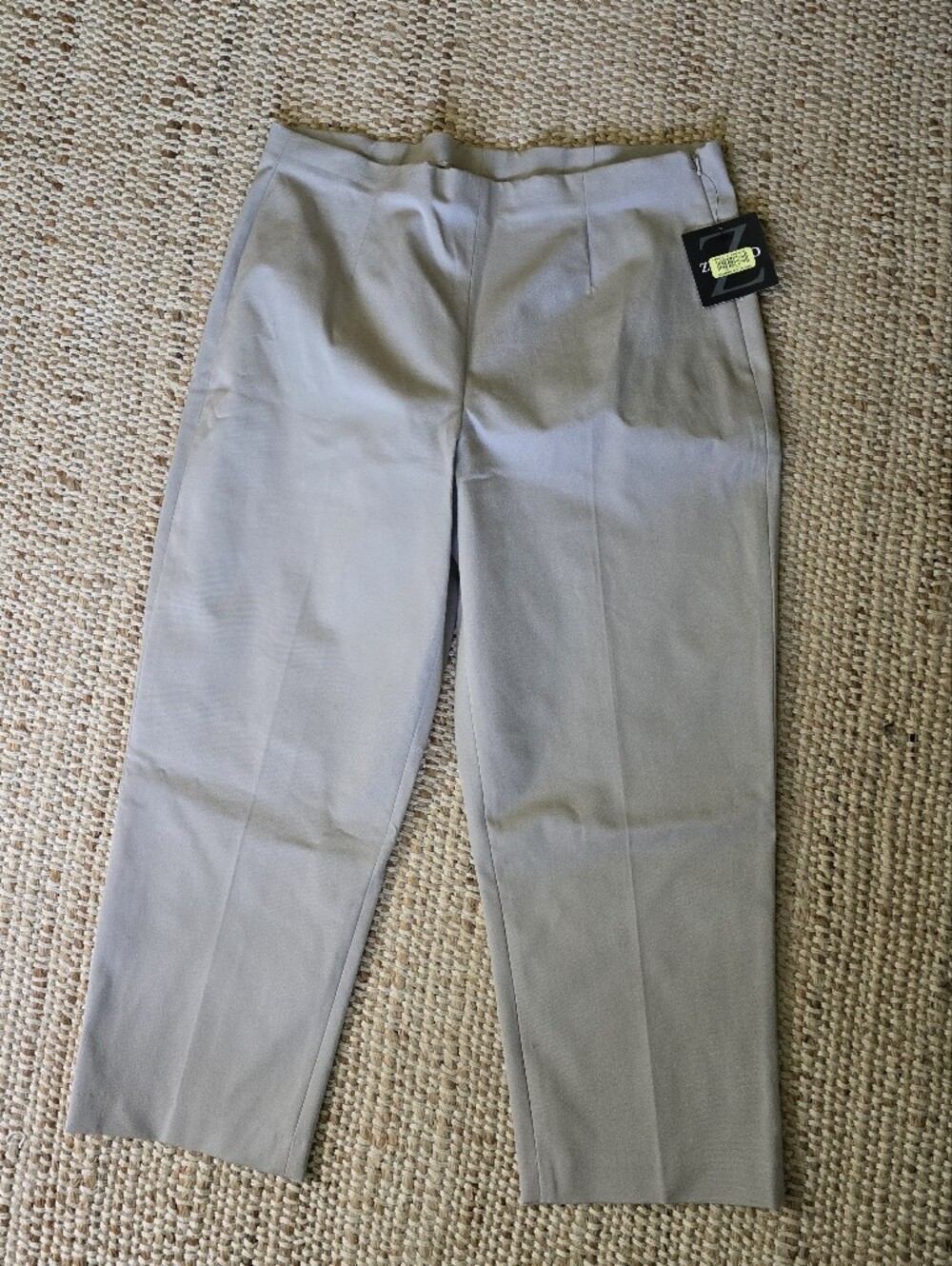 Women's Ankle Pants in Tan